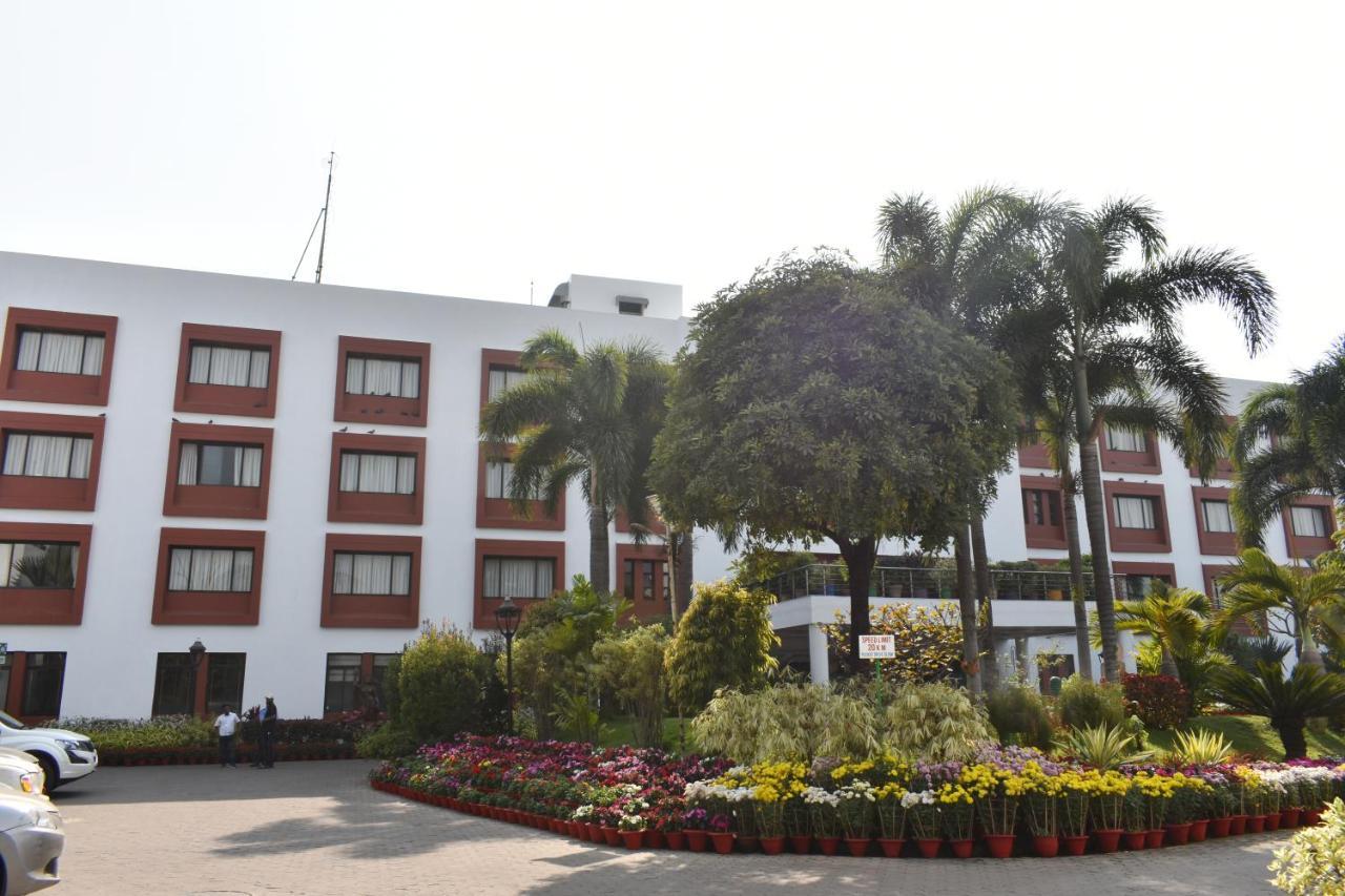 The Orchard Hotel Jharsuguda Exterior photo